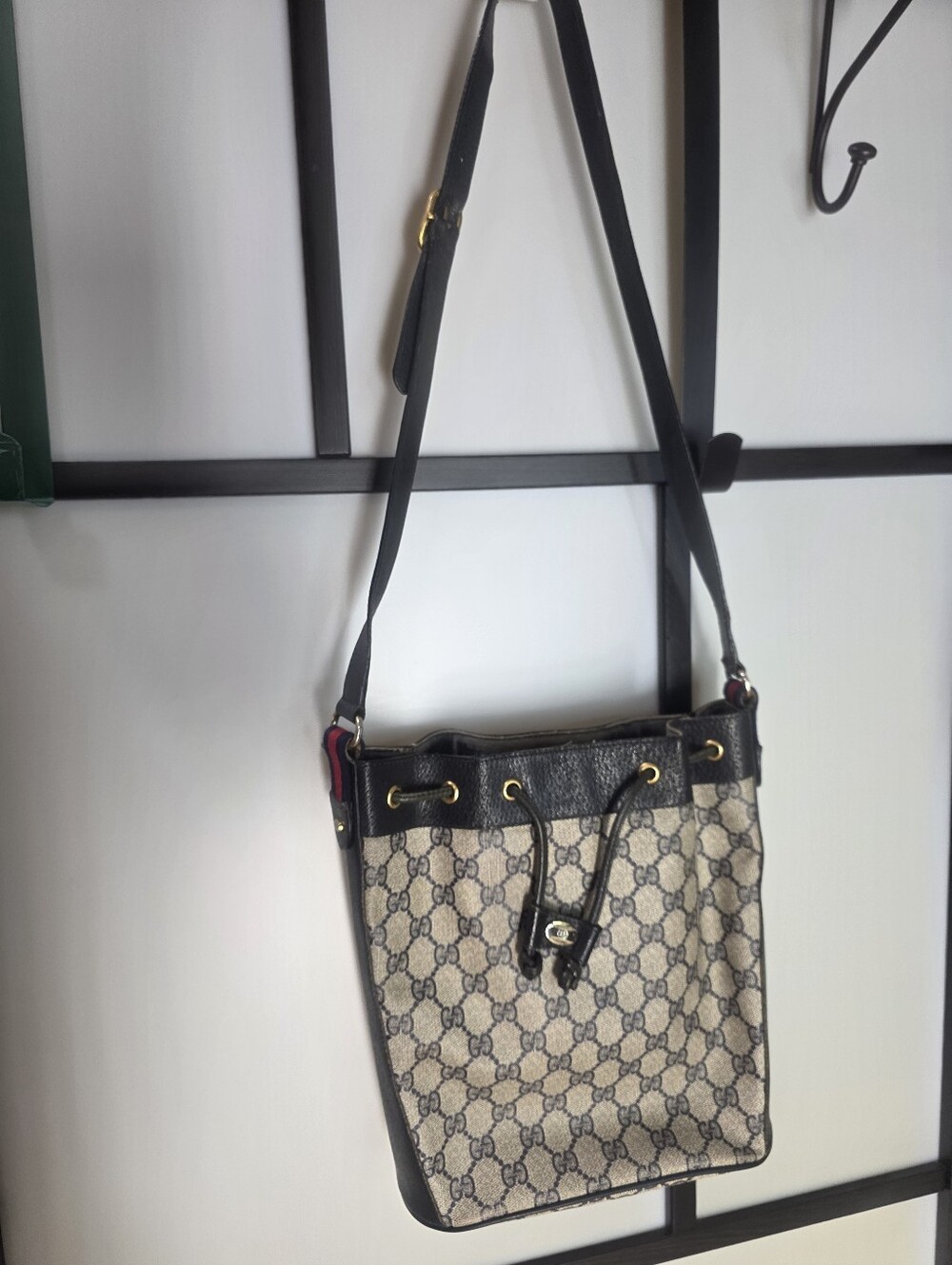 ORIGINAL AUTHENTIC  VINTAGE GUCCI BUCKET BAG 10" x 10"